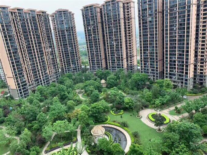 3室68万111平米河畔明珠品质小区三室二厅二卫